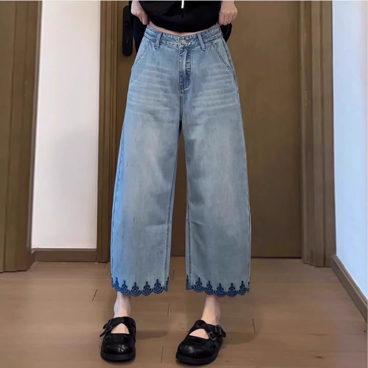花边刺绣阔腿牛仔裤女夏季新款大码胖mm小个子高腰显瘦弯刀九分裤