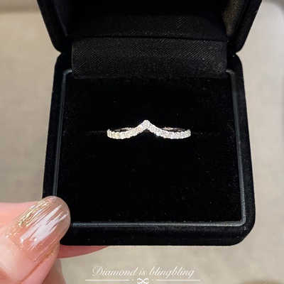 【18 k金】30分钻石V戒，单戴叠戴都完美 显瘦显长绝绝子年底特价