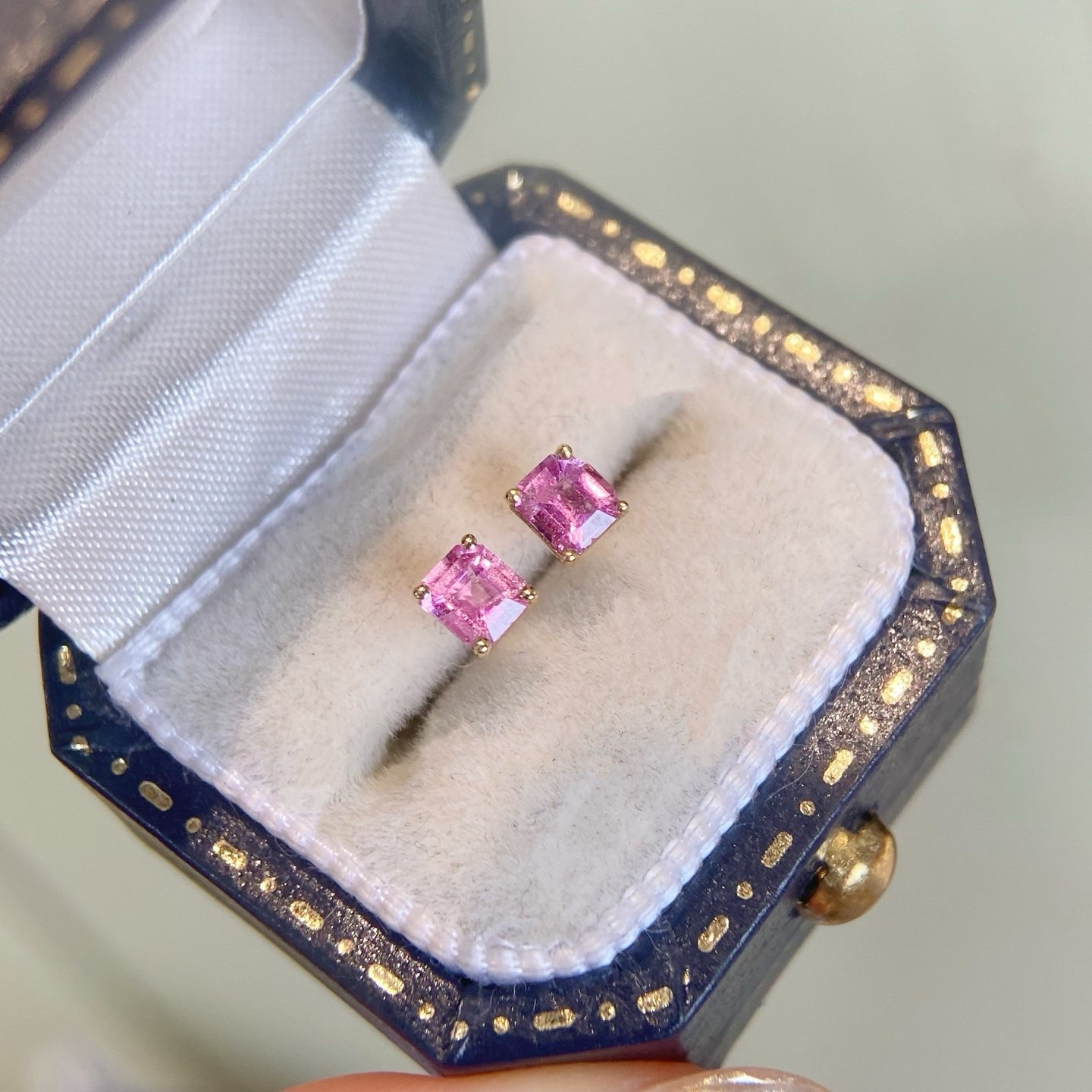 无烧粉蓝宝耳钉 主石38分 18k金镶 精致百搭,珠宝/钻石/翡翠,耳饰,淘宝优惠券,粉丝福利购,淘宝优惠卷