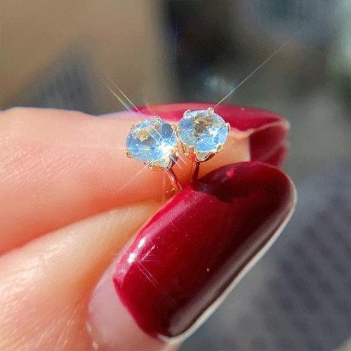 天然极美全净海蓝宝耳钉，电镀18k白金宝石规格4乘4mm情人节礼物