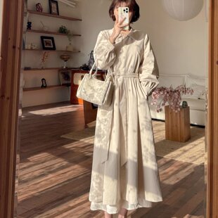 蕾英俊-西雅图--秋季新款舒芙蕾娃娃领腰带英伦风气质长款外套