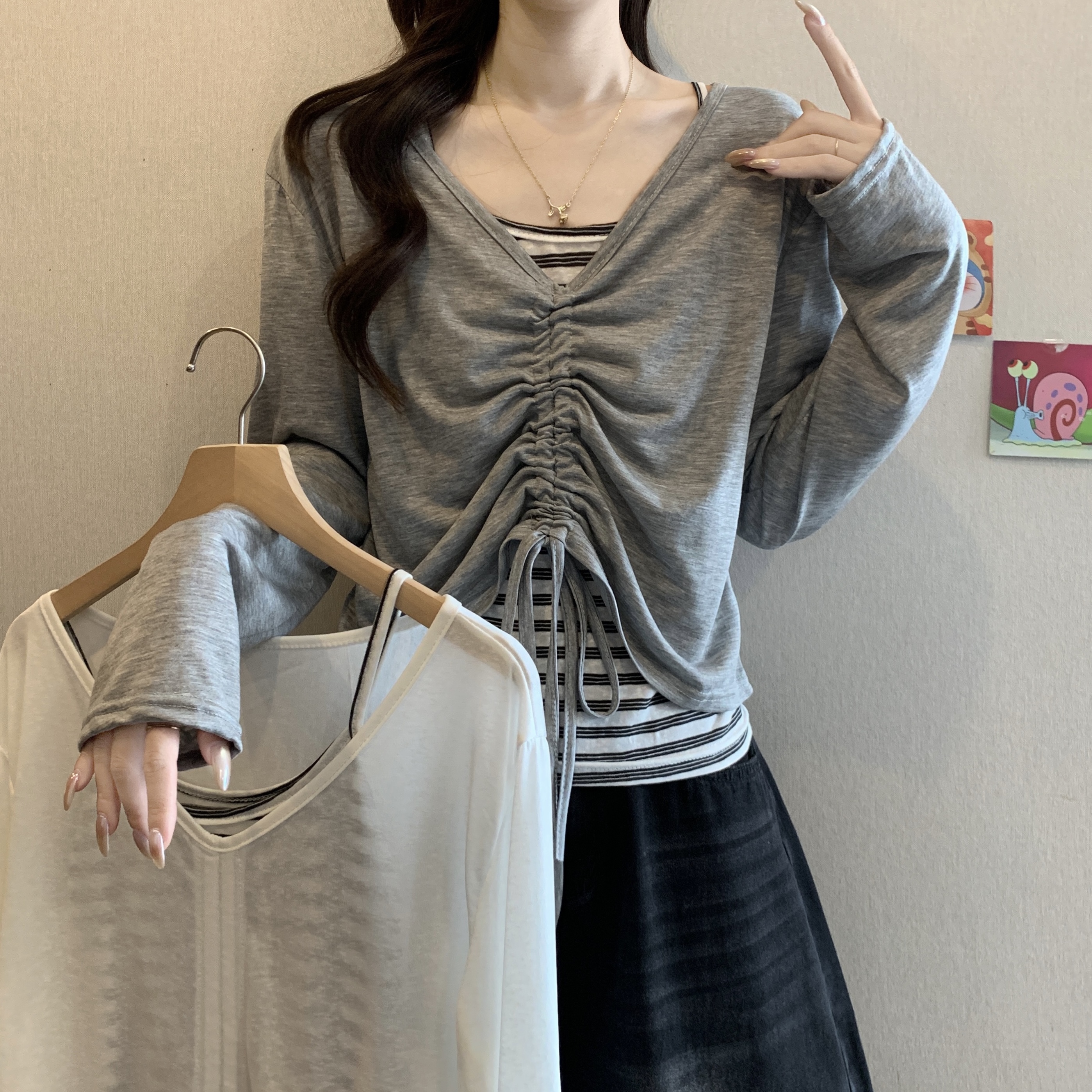 大码抽绳吊带短款罩衫女秋装2025新款胖mm宽松显瘦不规则上衣两件