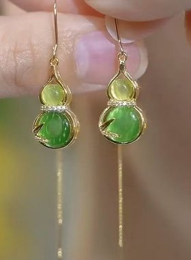 新中式镶钻绿色葫芦耳线女轻奢小众个性简约耳环精致显脸瘦耳饰潮