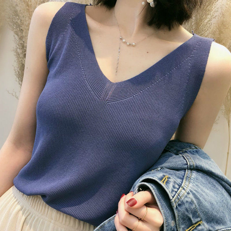 大码冰丝v领针织吊带背心女胖mm外穿宽松显瘦内搭打底衫上衣ins潮