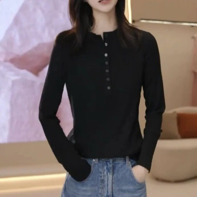 AMASS/阿玛施新款质感时尚半开扣圆领针织衫修身长袖上衣女530012