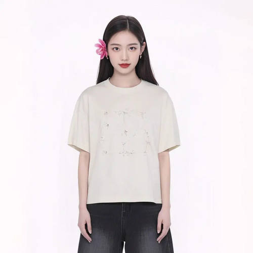 阿玛施AMASS新春夏时尚新款休闲百搭简约印花短袖圆领T恤女530088