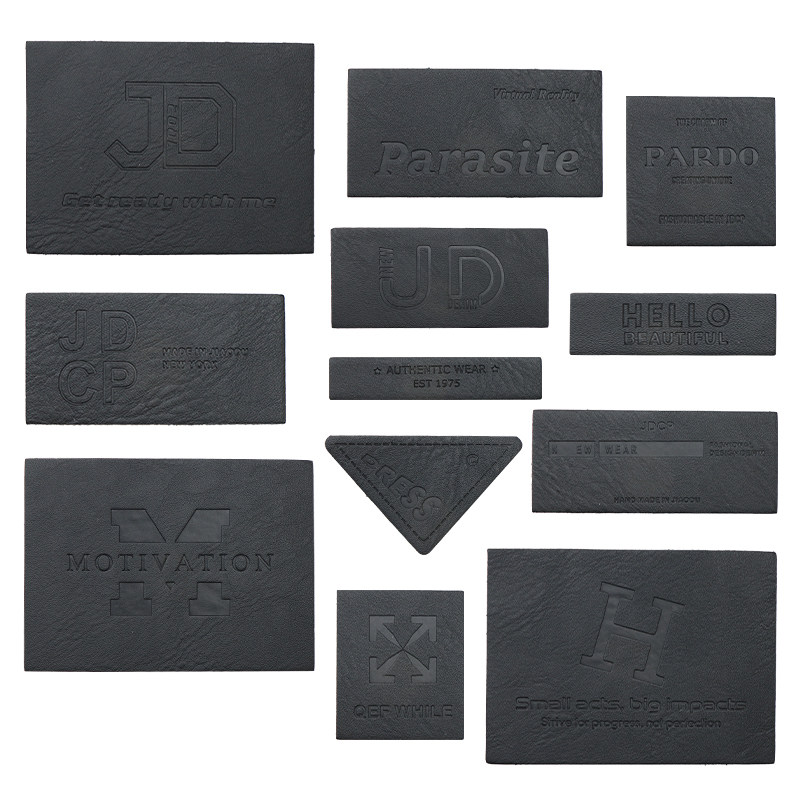 PU皮标黑色简约字母压印皮牌小号皮标标签diy布贴围巾包包装饰标