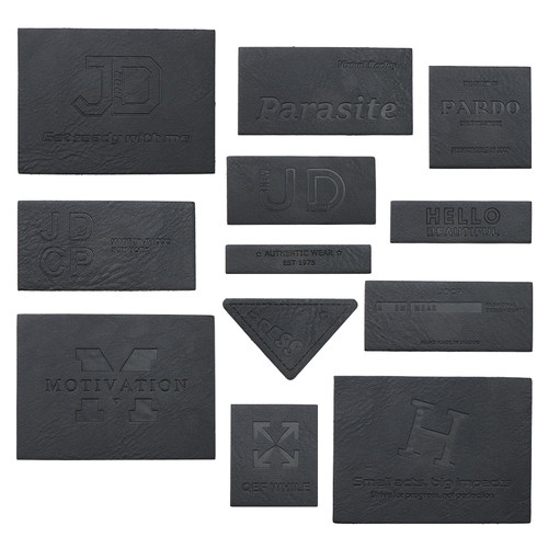 PU皮标黑色简约字母压印皮牌小号皮标标签diy布贴围巾包包装饰标