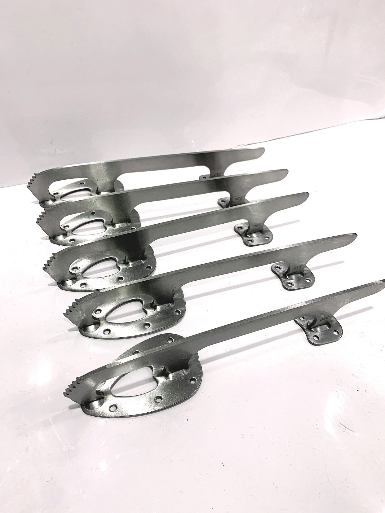 冰刀片 单腿驴刀片 花样冰刀片 冬季爬犁冰刀片 单腿驴冰刀片冰刀