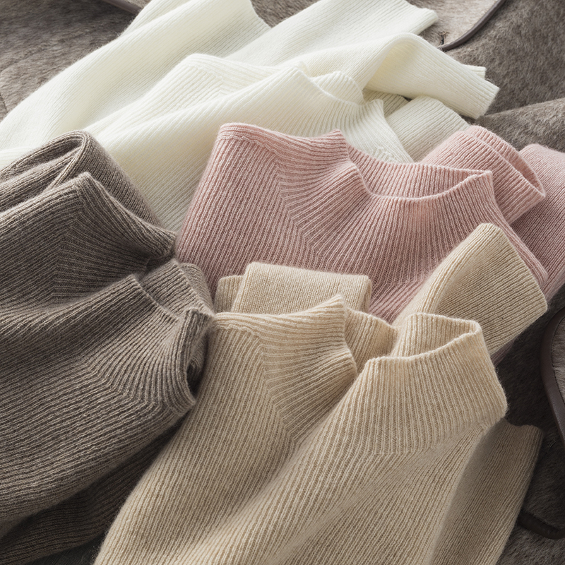 羊绒半高领无缝一体成型