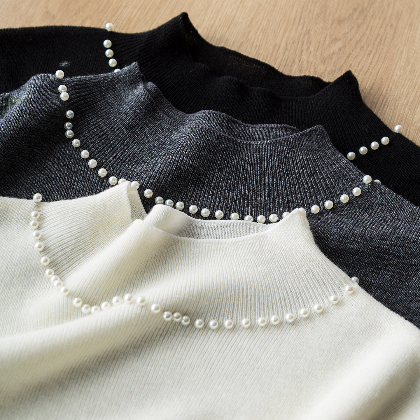 气质温柔 亲肤软糯羊毛精致重工钉珍珠半高领百搭显瘦针织打底衫,女装/女士精品,毛针织衫,淘宝优惠券,粉丝福利购,淘宝优惠卷