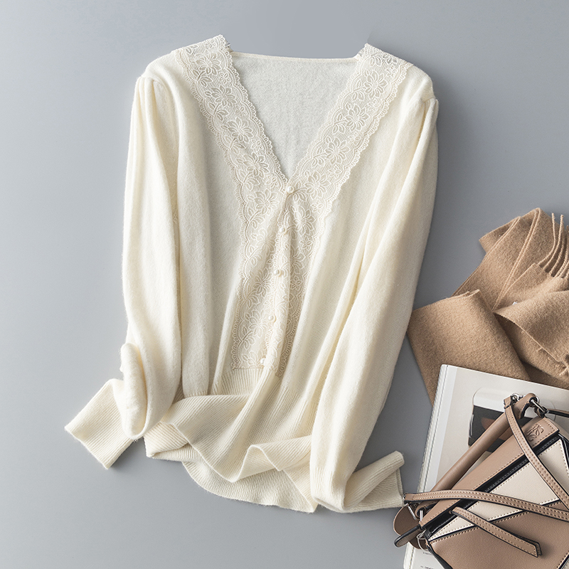 高性价比美物！优雅女人味~全羊毛拼接蕾丝花边珍珠扣V领针织衫