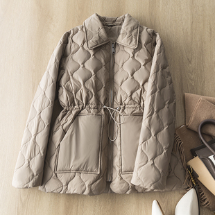 墙裂推荐~轻薄暖短款羽绒服女衬衫领菱格收腰显瘦大口袋外套上衣