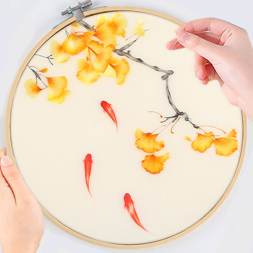 DIY银杏鲤鱼系列三联画自学苏绣