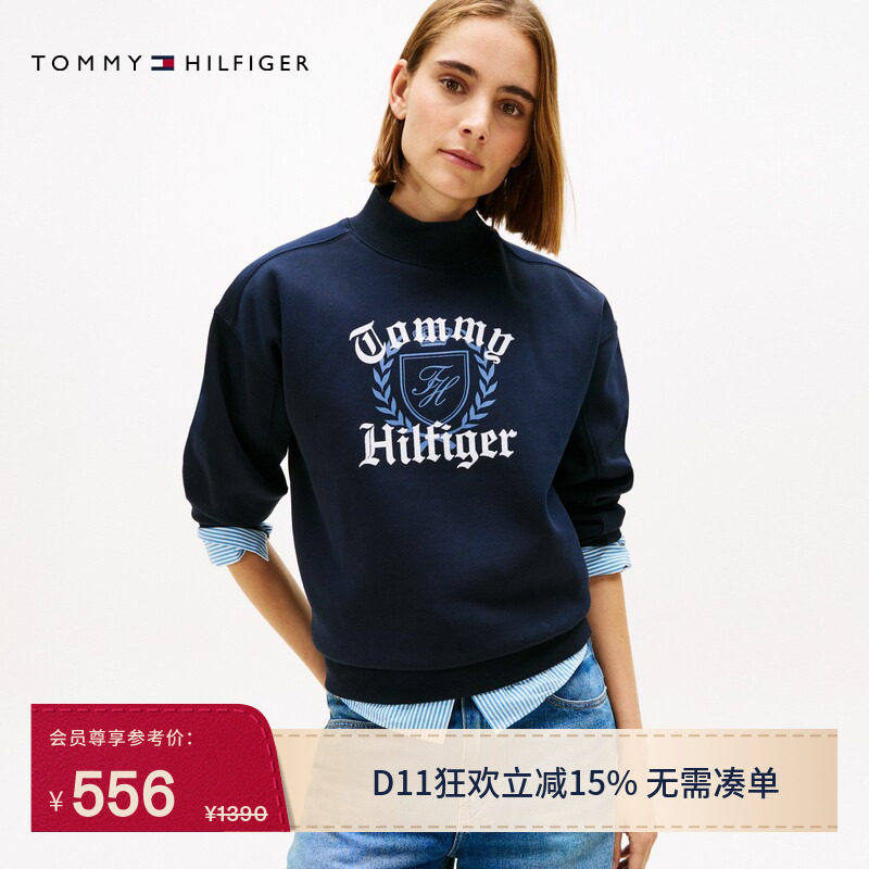 Tommy秋冬女装时尚潮流植绒字母徽章印花落肩抓绒圆领套头卫衣