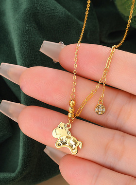 s925纯银镀黄金色新款生肖马光面金马爆闪吊坠项链女时尚流苏钱币