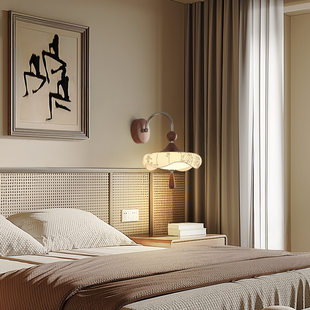 宋式美学卧室床头壁灯2025年新款中式覆古布艺高级感客厅背景墙灯