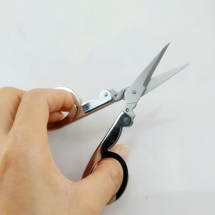 折叠剪刀不锈钢旅行剪刀小剪刀携带方便锋利指甲剪经典 款