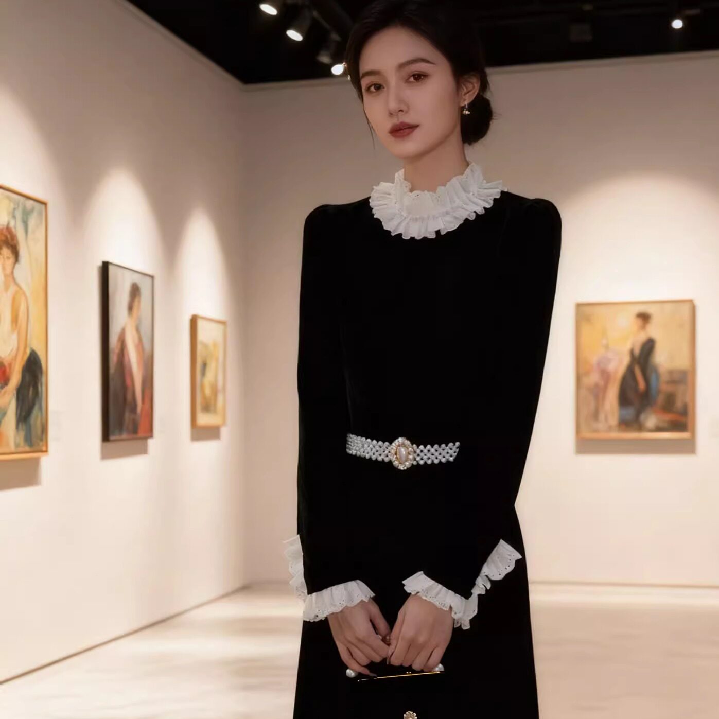 法式浪漫赫本风黑色丝绒连衣裙女