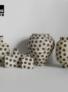 一匚黑色圆波点陶瓷花瓶水培