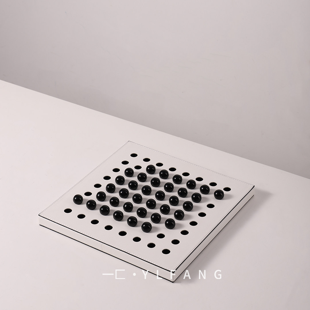 一匚现代简约皮质五子棋棋盘 样板间售楼处书房桌面创意饰品摆件