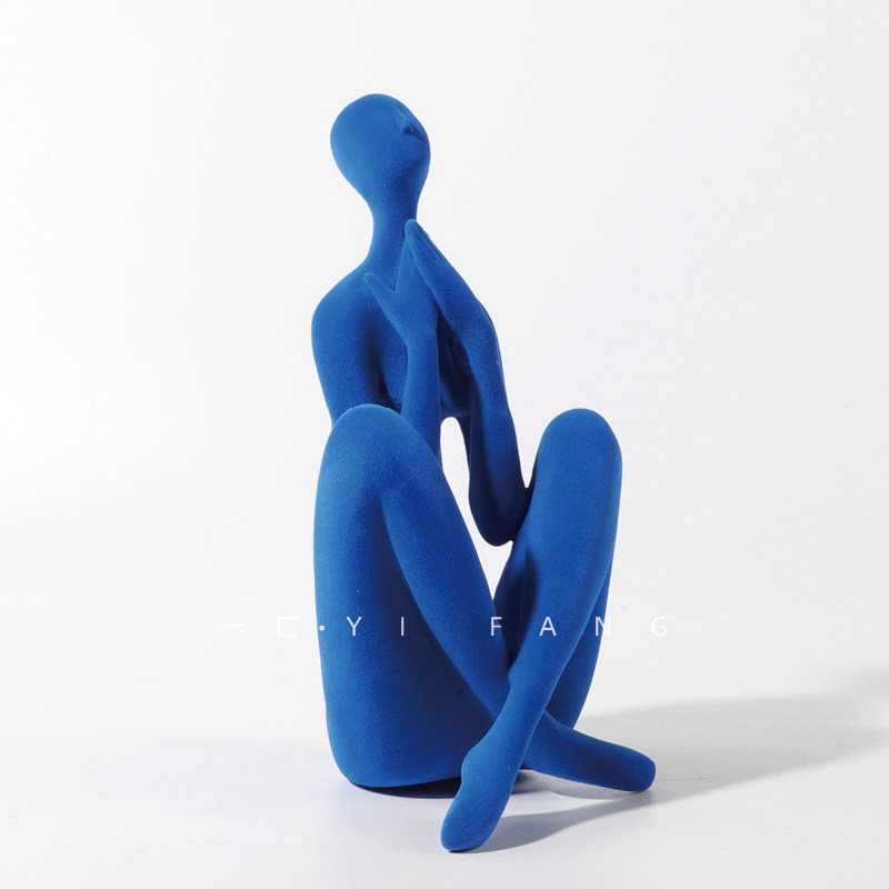 一匚 现代抽象艺术摆件蓝色树脂人形植绒样板间售楼处客厅软装