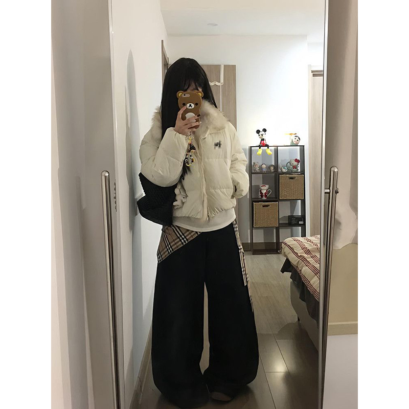 米白色毛毛翻领棉服外套