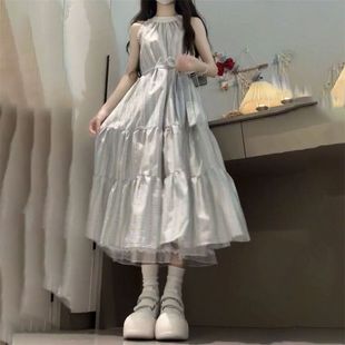 初夏季 圆领挂脖连衣裙女学生绑带收腰超仙长裙 新款 海边度假风无袖