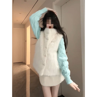 毛毛背心马甲外套两件套装 2025新款 气质温柔感绿色麻花毛衣开衫