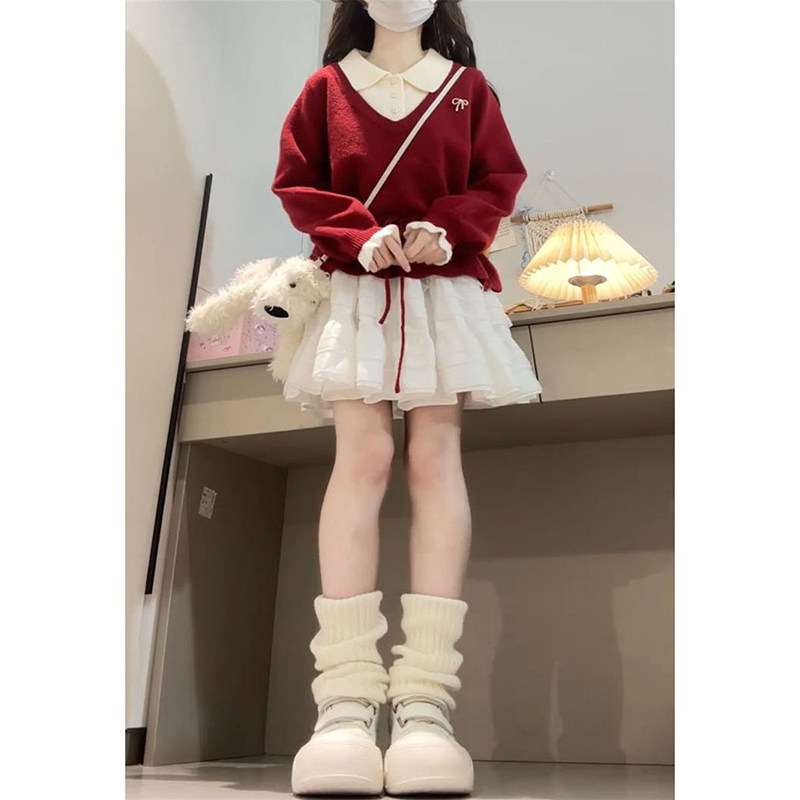 2026新年氛围感红色系带假两件针织毛衣衫搭配白色半身裙两件套装,女装/女士精品,时尚套装,淘宝优惠券,粉丝福利购,淘宝优惠卷