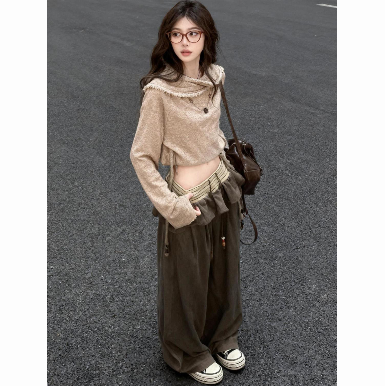毛边翻领长袖卫衣+阔腿裤