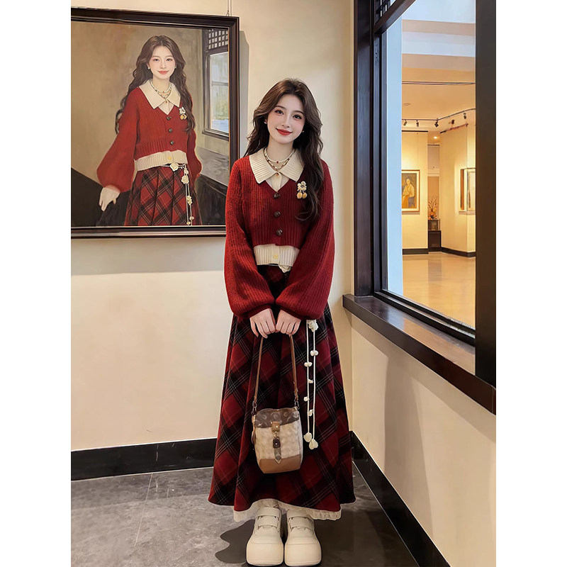 2026新款温柔淑女感假两件红色针织毛衣开衫+格纹半身裙两件套装,女装/女士精品,时尚套装,淘宝优惠券,粉丝福利购,淘宝优惠卷