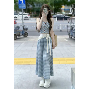 法式 复古温柔气质感蓝色格纹吊带搭配高腰显瘦格纹半身裙两件套装
