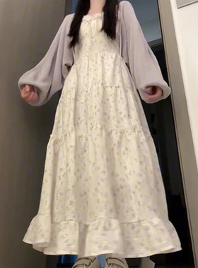 法式温柔度假风系带碎花吊带连衣裙+紫色针织开衫女学生两件套装