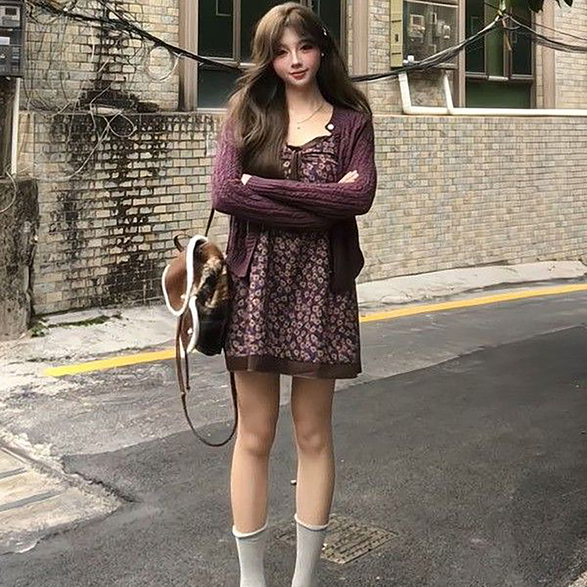 法式温柔氛围感超绝碎花v领吊带裙叠穿紫色麻花针织开衫两件套装