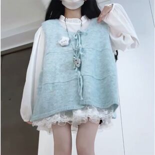 一整套温柔慵懒感小个子白色长袖 叠穿蓝色针织背心马甲两件套 衬衫