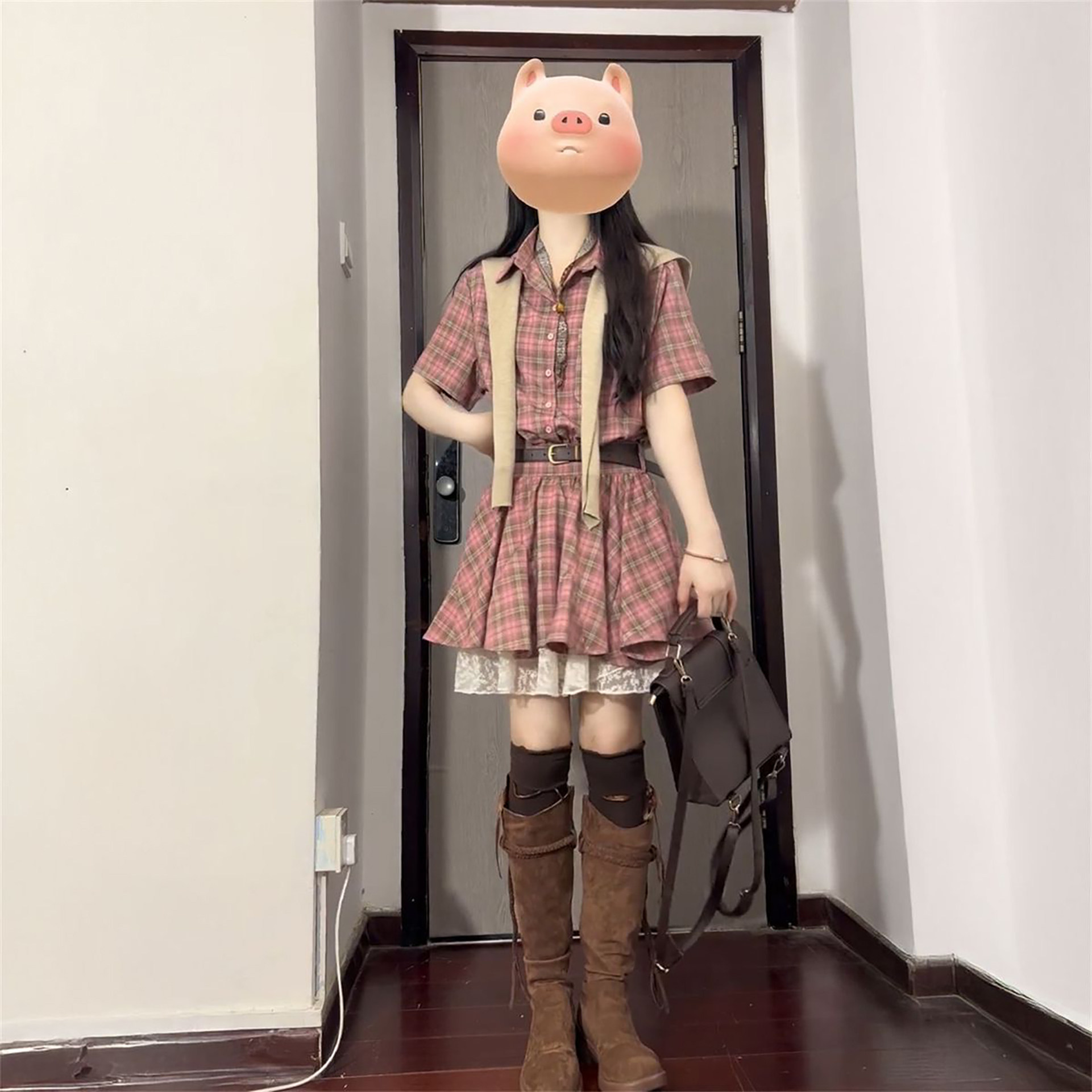 韩系通勤温柔风格子衬衫A字百褶裙搭配卡其披肩女送腰带两件套装