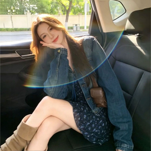 牛仔外套叠穿碎花v领连衣短裙两件套装 甜美减龄蓝色短款 时尚 新款