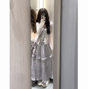 早秋温柔甜美风撞色拼接粉色毛衣开衫 搭配木耳边格子半身裙两件套