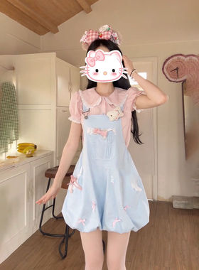 日系甜美风小个子娃娃领粉色泡泡袖衬衫+蓝色背带裤女两件套穿搭