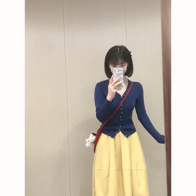 针织打底开衫+高腰黄色半身裙