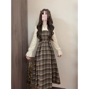 法式通勤温柔风撞色格子拼接高腰连衣裙女学生显瘦氛围感设计长裙