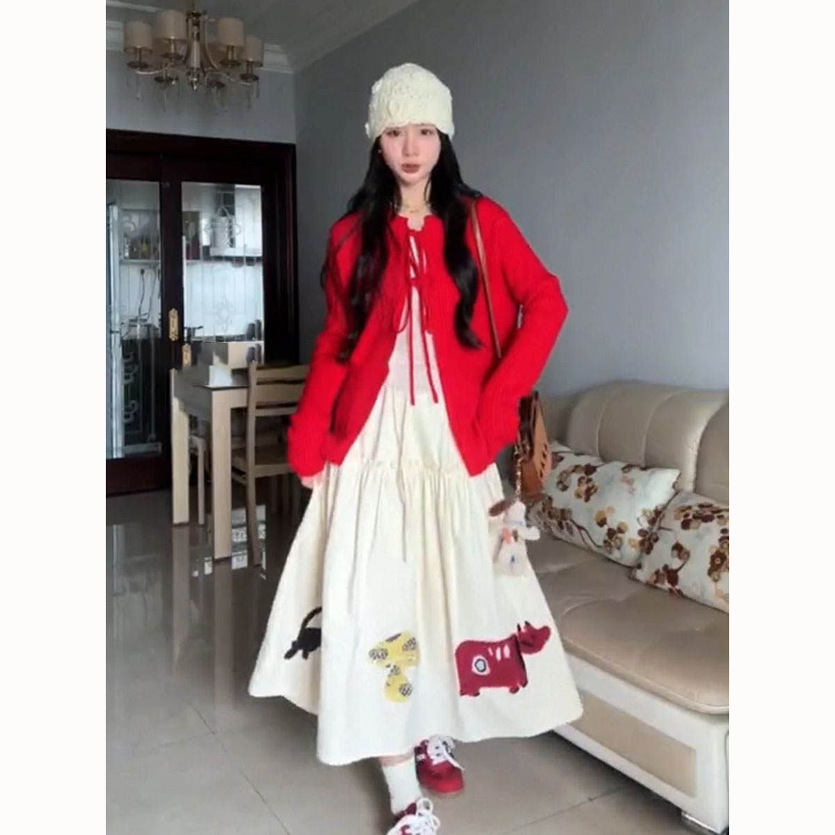 韩系时尚氛围感穿搭一整套女红色绑带针织开衫外套杏色贴布半身裙