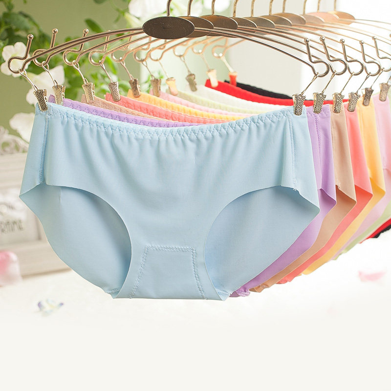 Slip jeunesse sexy en soie Ice - Ref 642825 Image 3