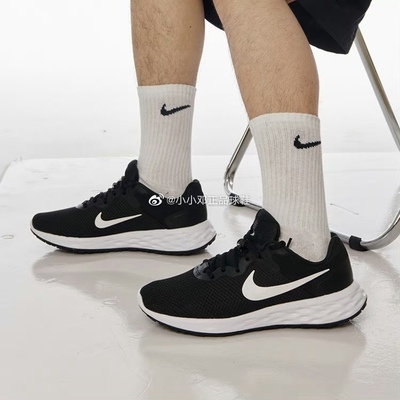 Nike/耐克男春款透气轻便跑步鞋