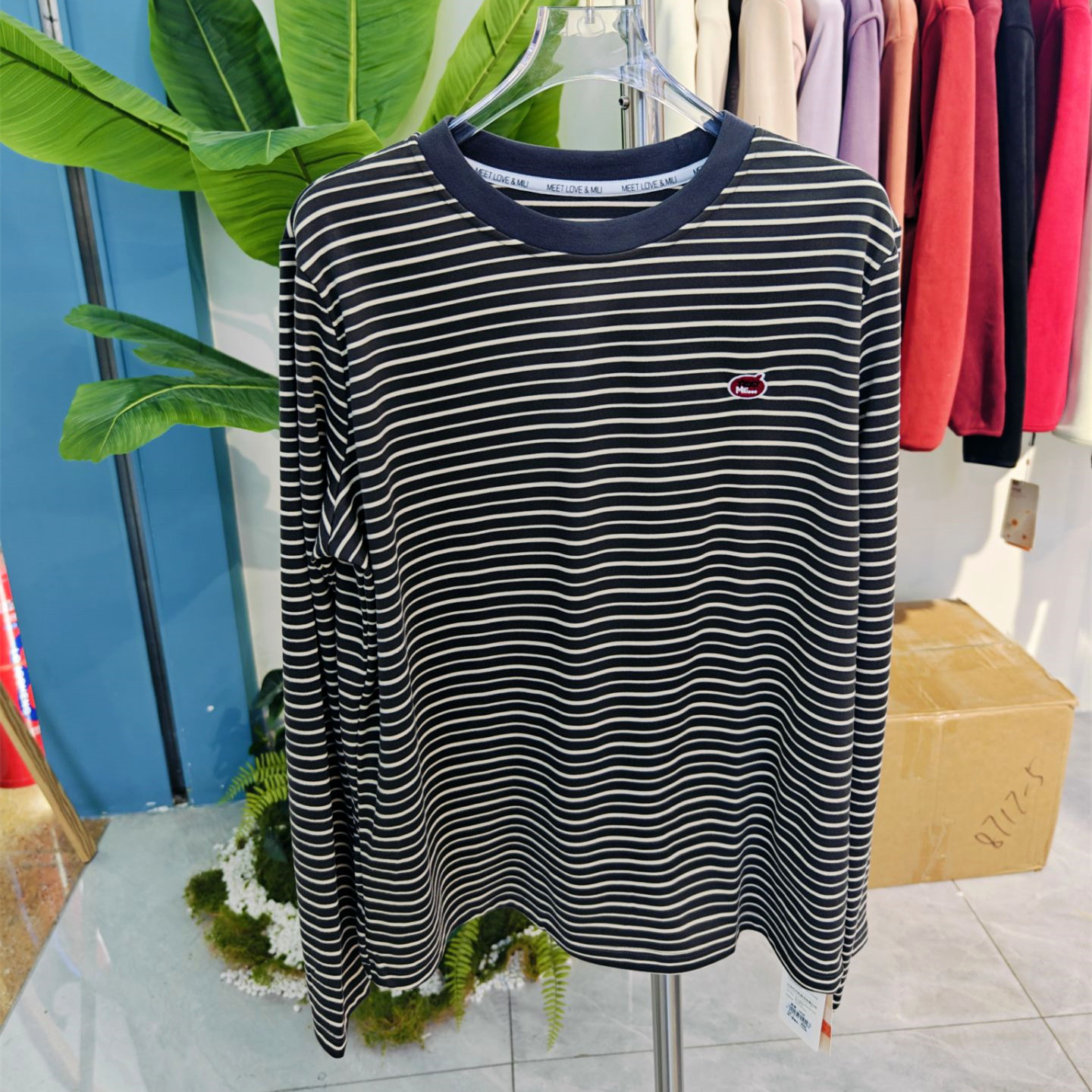 俏安朵女圆领长袖经典条纹双面暖绒毛针织打底衫2025秋冬新款5949