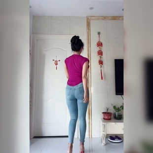 时尚低腰牛仔裤铅笔裤修身显瘦展现个性魅力常规百搭牛仔裤