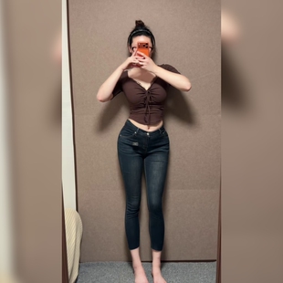 时尚修身低腰牛仔裤铅笔裤常规版型展现个性魅力舒适百搭牛仔长裤