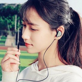 奇联 Q3 入耳式耳机 重低音跑步手机线控通用挂耳带运动有线带麦耳塞音乐