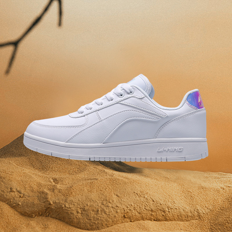 正品李宁女经典休闲鞋透气时尚运动板鞋白色春秋防滑潮 AGCP422